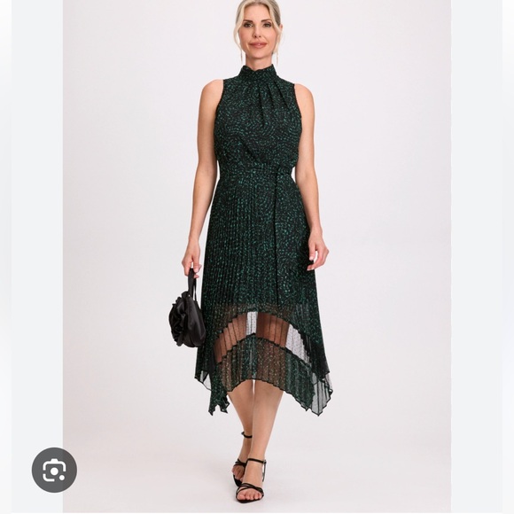 Laura Geometric Print Pleated Midi Chiffon Dress Green Pattern - Picture 1 of 11